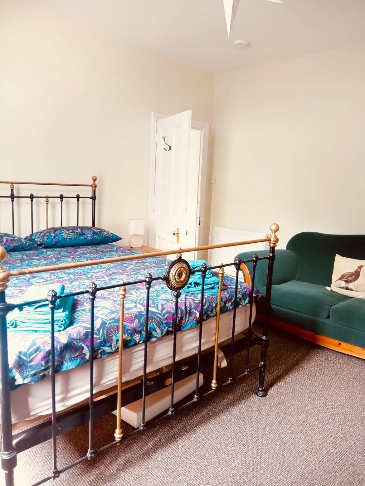 Llangollen Townhouse 4 Bedroom Buitenkant foto